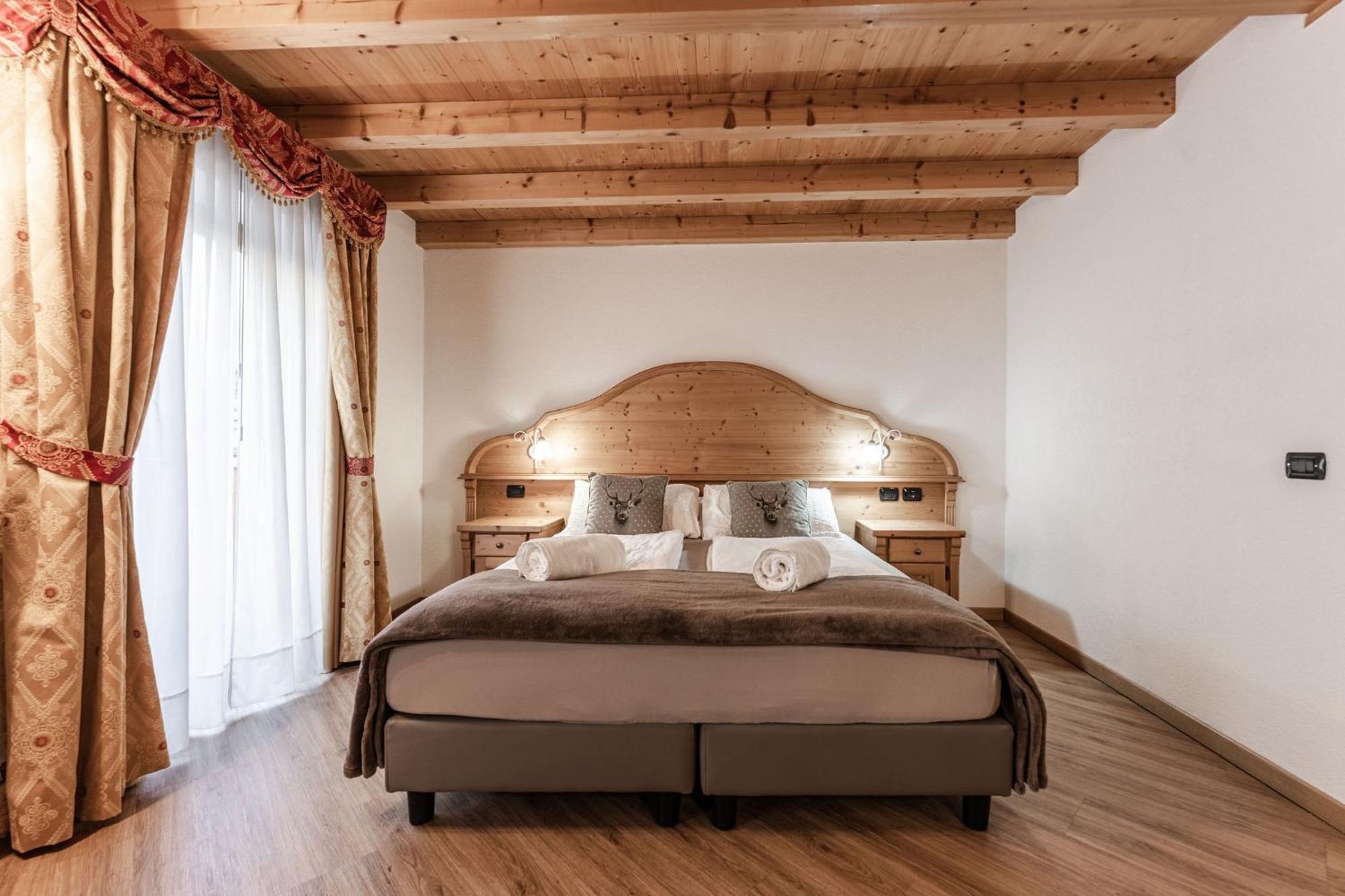 Hotel Sasso Rosso Коммеццадура Экстерьер фото