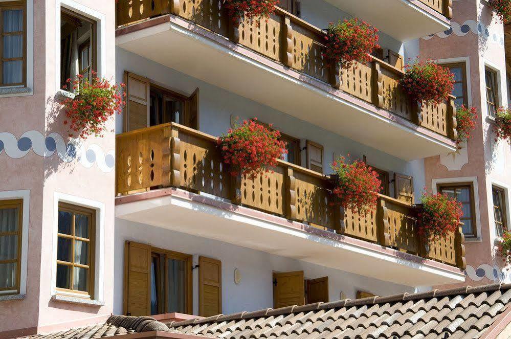 Hotel Sasso Rosso Коммеццадура Экстерьер фото
